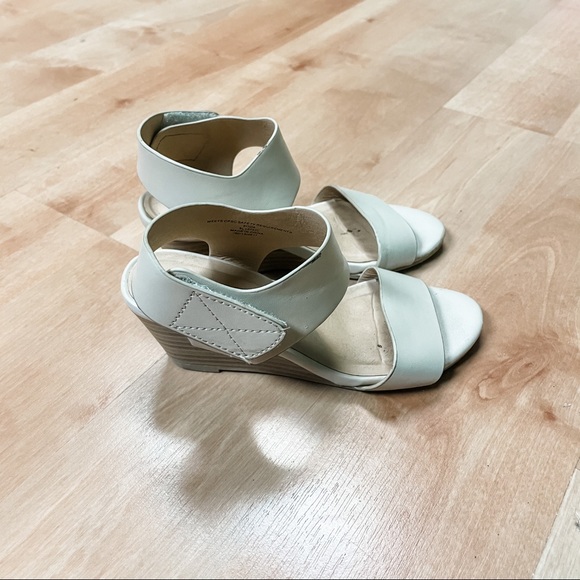 Soda Beige Double Strap Chelsea Wedge Ankle Strap Dress Shoes Toddler Girls 12 - Picture 4 of 9